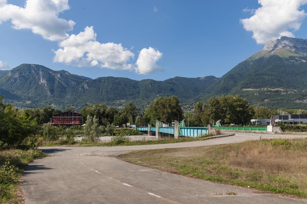 Maison De Savoie Saint-Pierre-dʼAlbigny Cameră foto